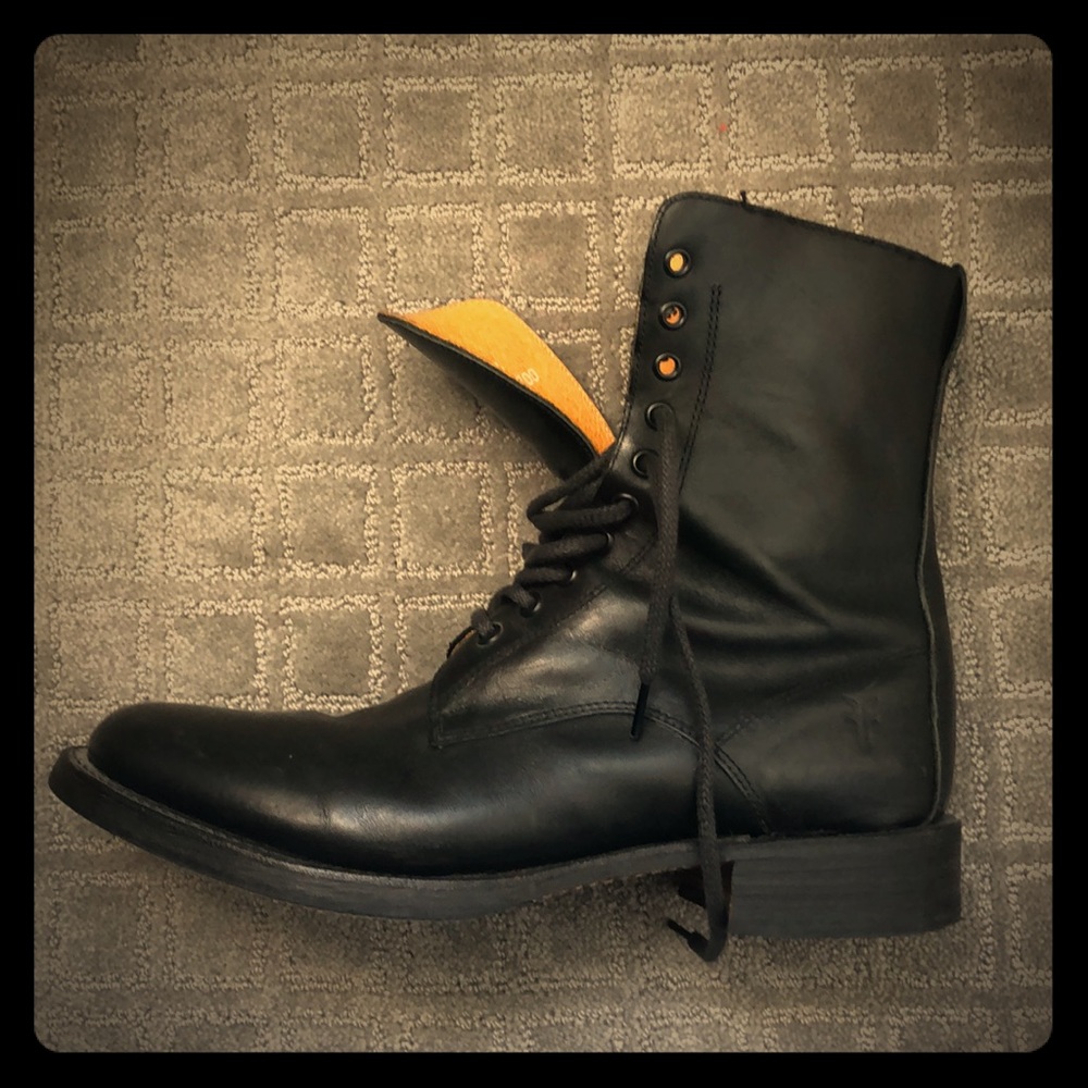 FRYE “RAND” Combat Boots